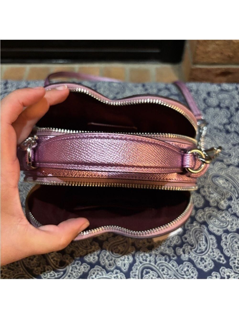 💖 NWT COACH Heart Crossbody Bag - Metallic Pink/Purple 💖 - Picture 6 of 9